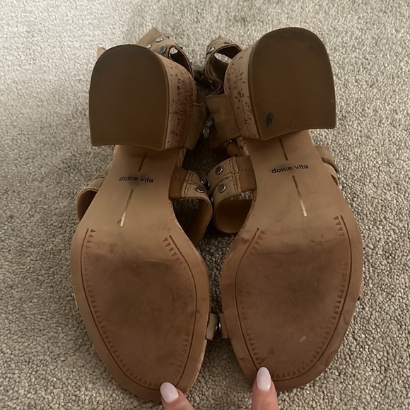 Dolce Vita Eddie studded block sandal - Picture 4 of 4